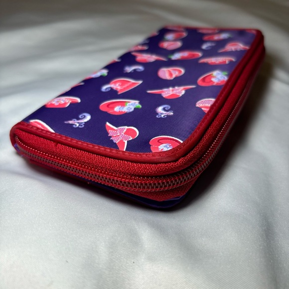 Red Hat Society Nylon Zip Around Wallet Metal Charm Zipper Pull 7 x 3.5 Inch - Picture 6 of 10